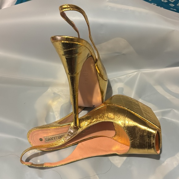 Gianmarco Lorenzi Summer Collection Gold Leather Italian Platform.  NEW Size 39. - Picture 5 of 6
